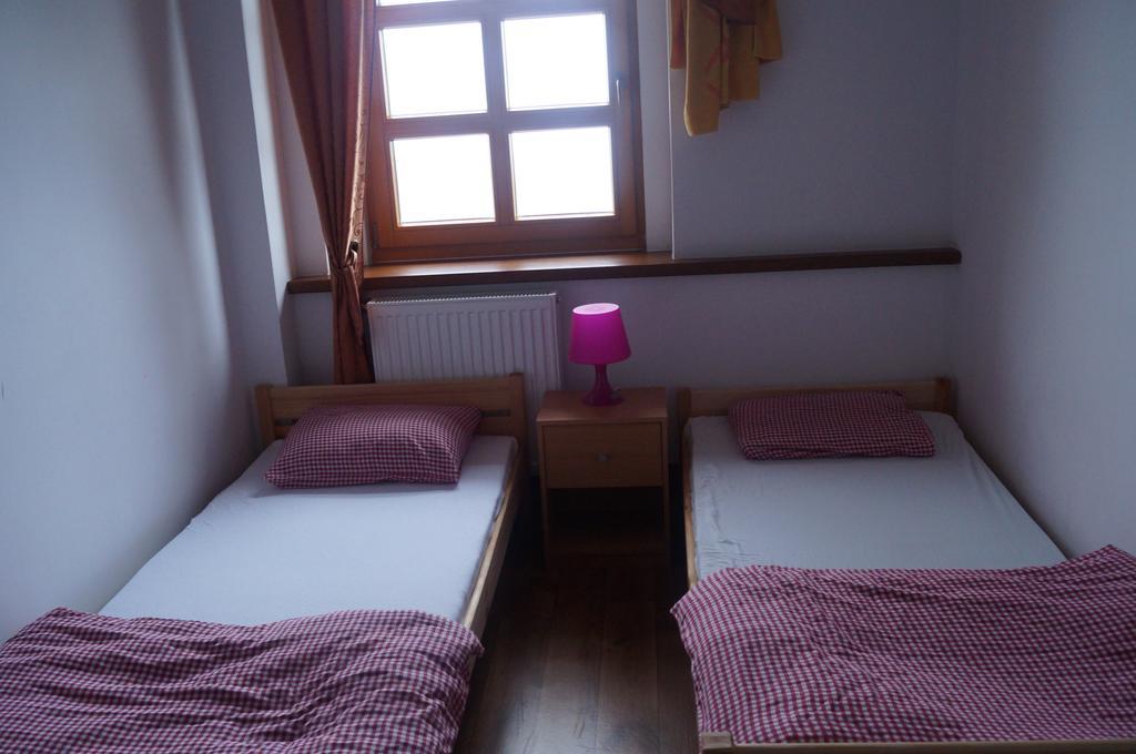 Schronisko Pttk Hala Szrenicka Pansiyon Szklarska Poreba Oda fotoğraf